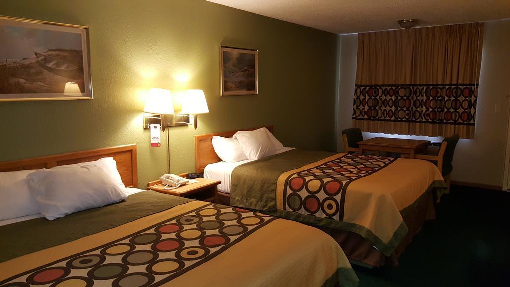 Butler Budgetel Inn & Suites מראה חיצוני תמונה