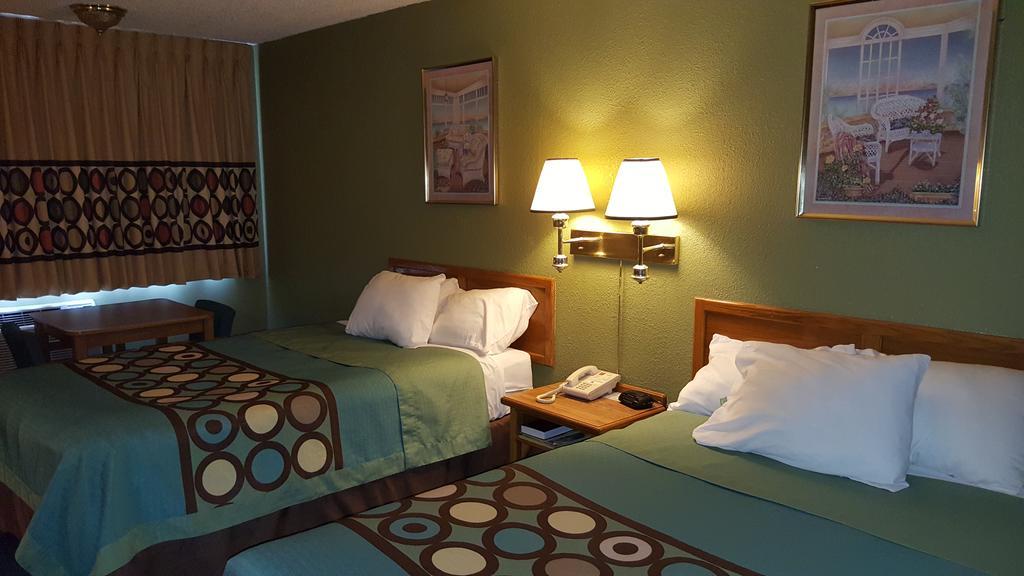 Butler Budgetel Inn & Suites מראה חיצוני תמונה