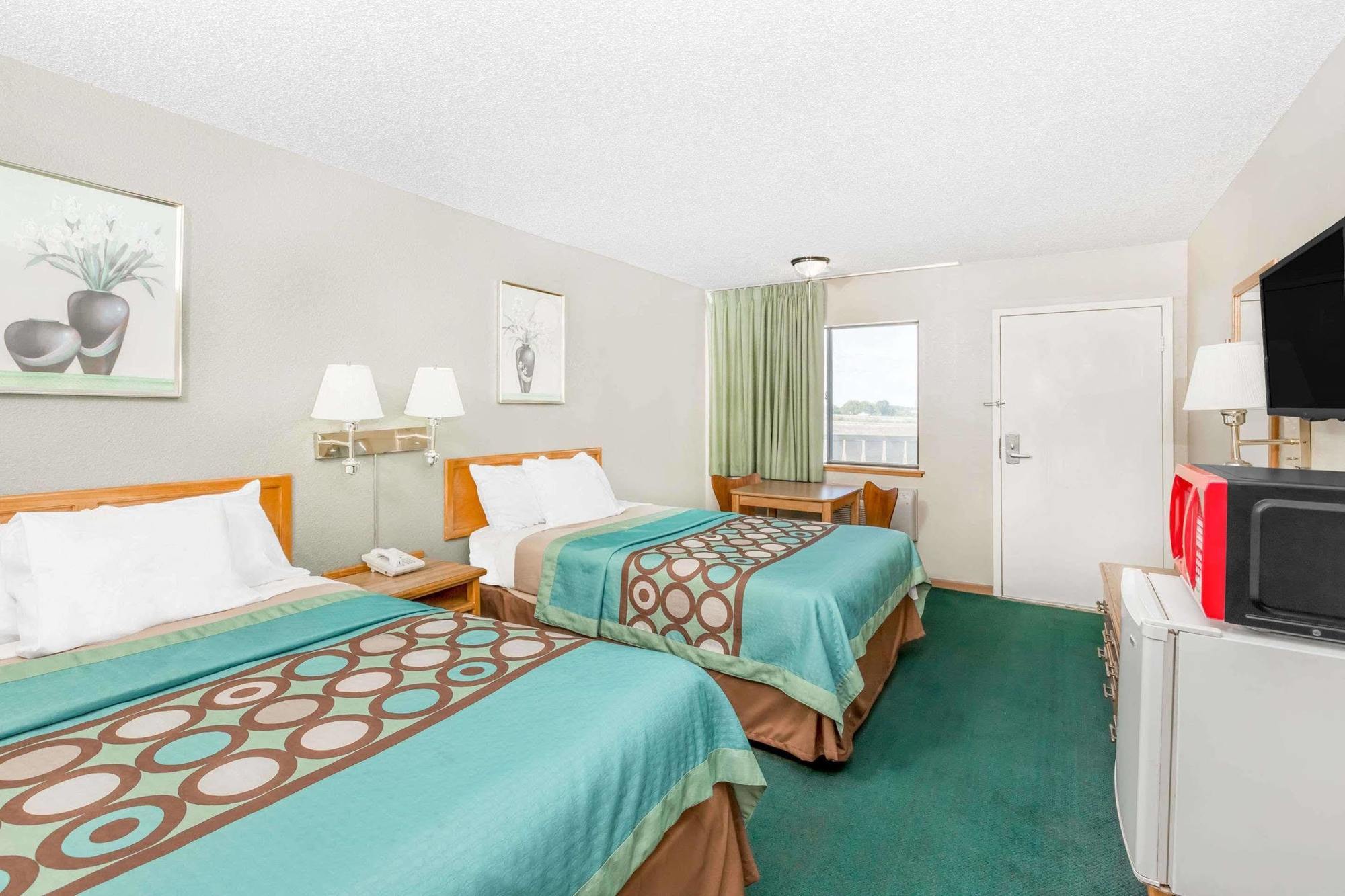Butler Budgetel Inn & Suites מראה חיצוני תמונה