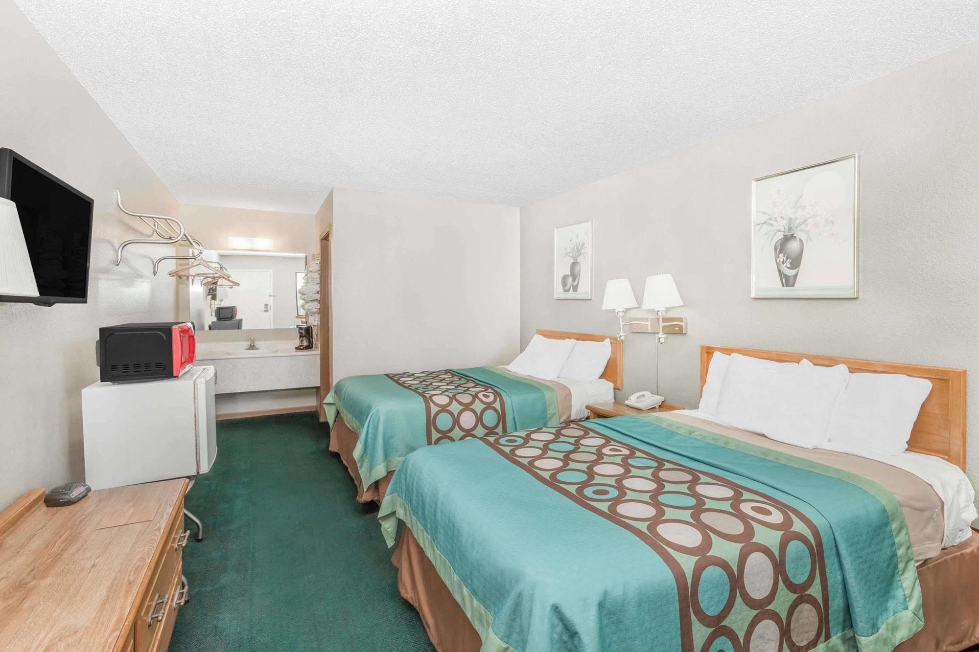 Butler Budgetel Inn & Suites מראה חיצוני תמונה