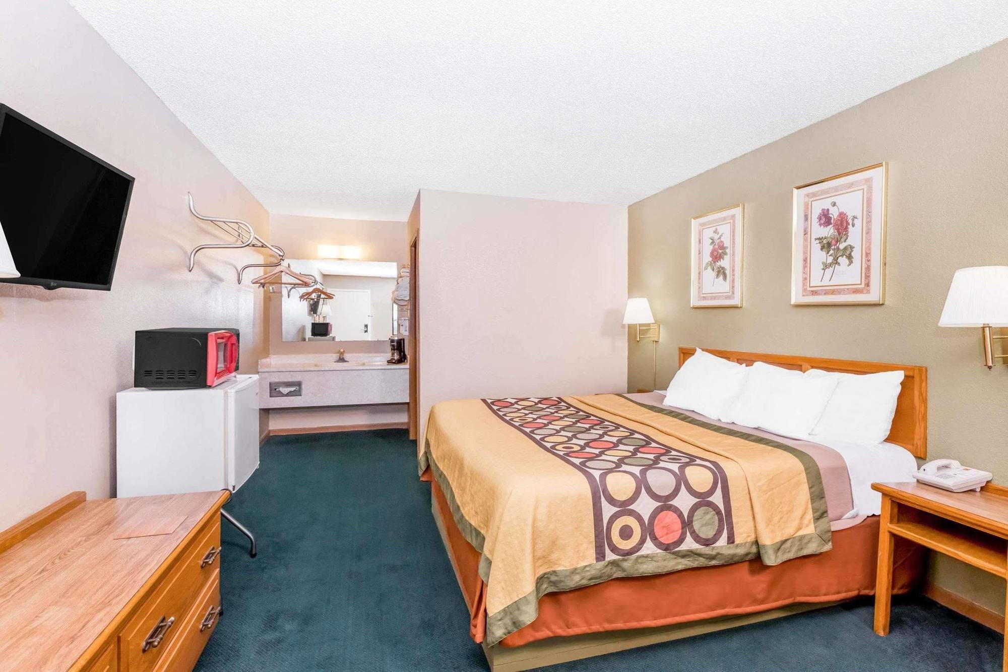 Butler Budgetel Inn & Suites מראה חיצוני תמונה